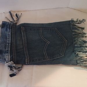 cross shoulder upcycled denim bag with 3 pockets for $20..lined with magnetic cl